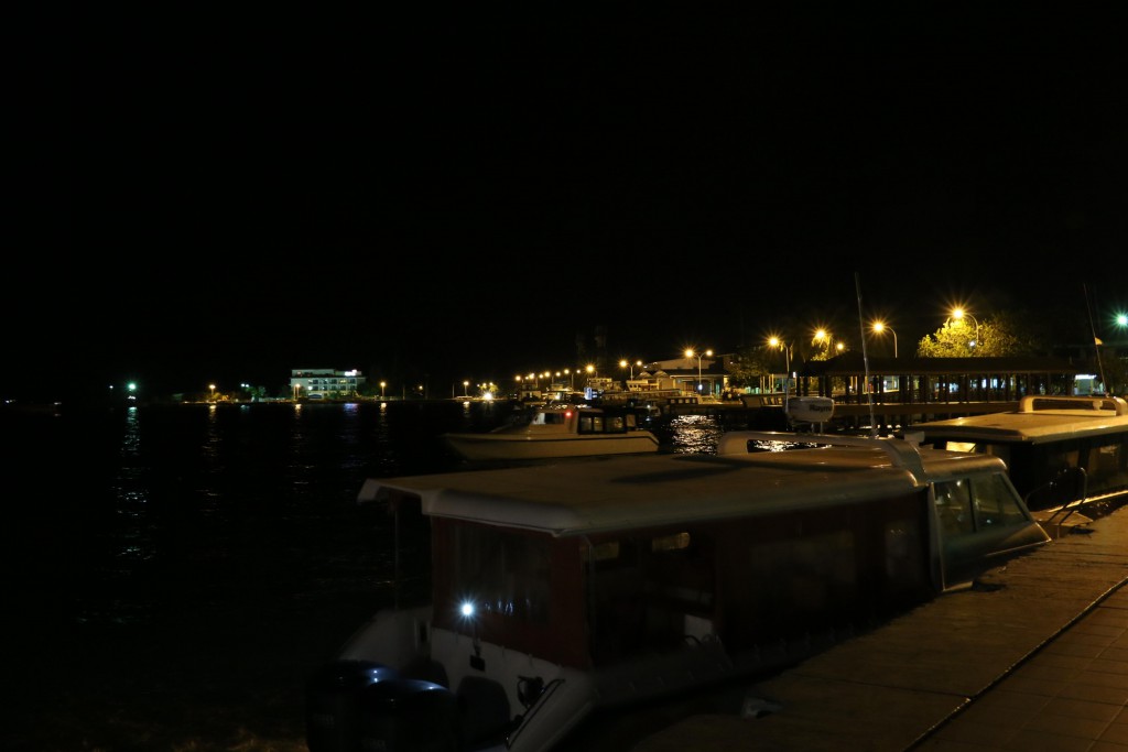 センターラ ラス フシ リゾート＆スパ  モルディブ　スピードボート