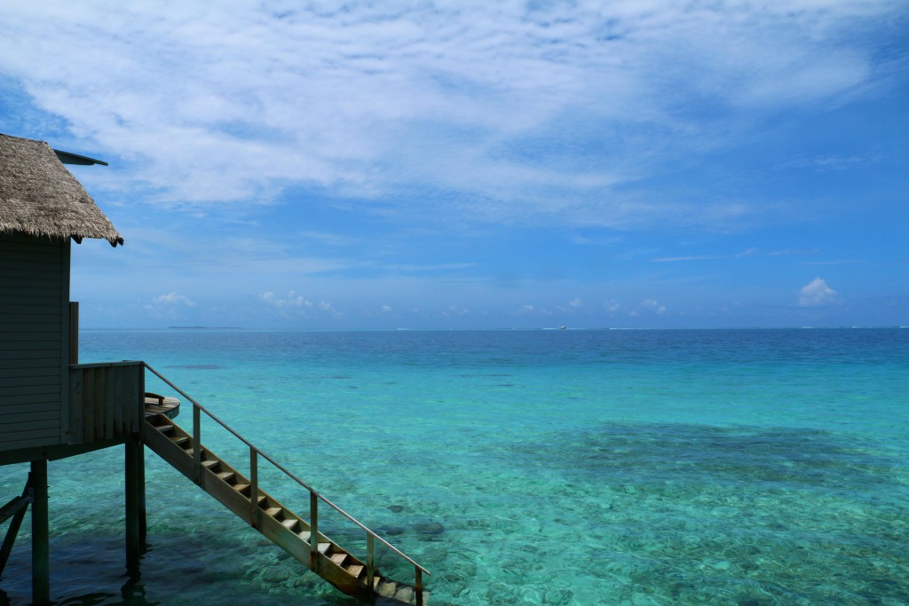 センターラ ラス フシ リゾート＆スパ  モルディブ　