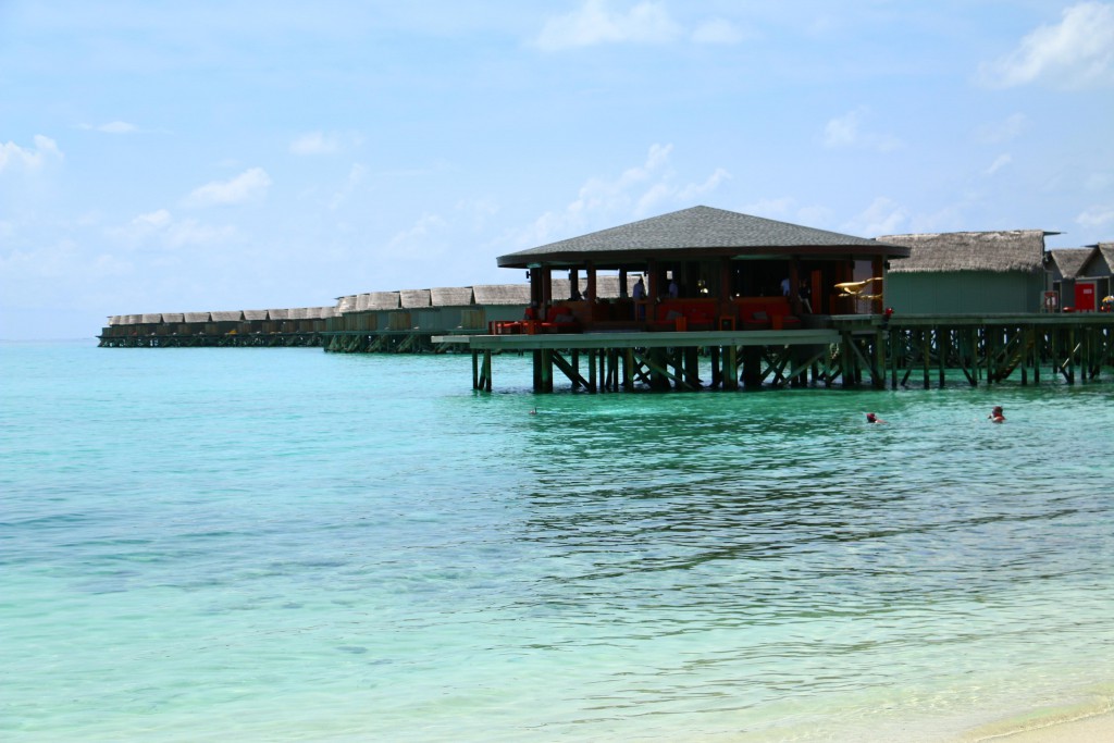 センターラ ラス フシ リゾート＆スパ  モルディブ