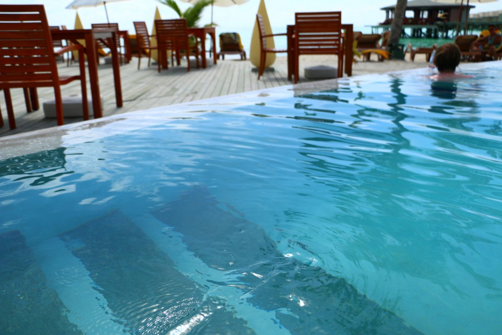 センターラ ラス フシ リゾート＆スパ  モルディブ