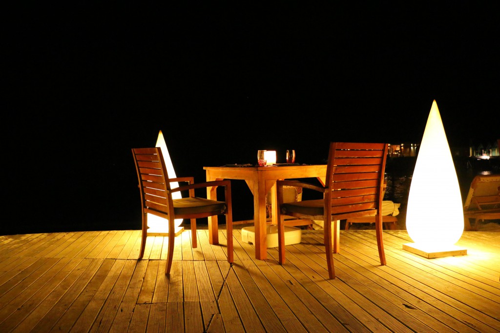 センターラ ラス フシ リゾート＆スパ  モルディブ　レストラン