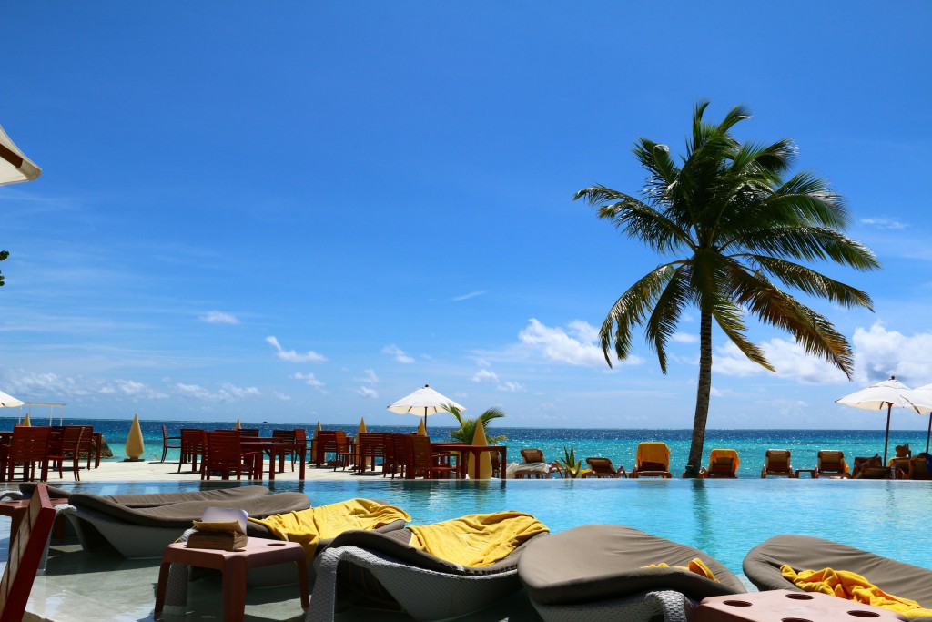 センターラ ラス フシ リゾート＆スパ  モルディブ