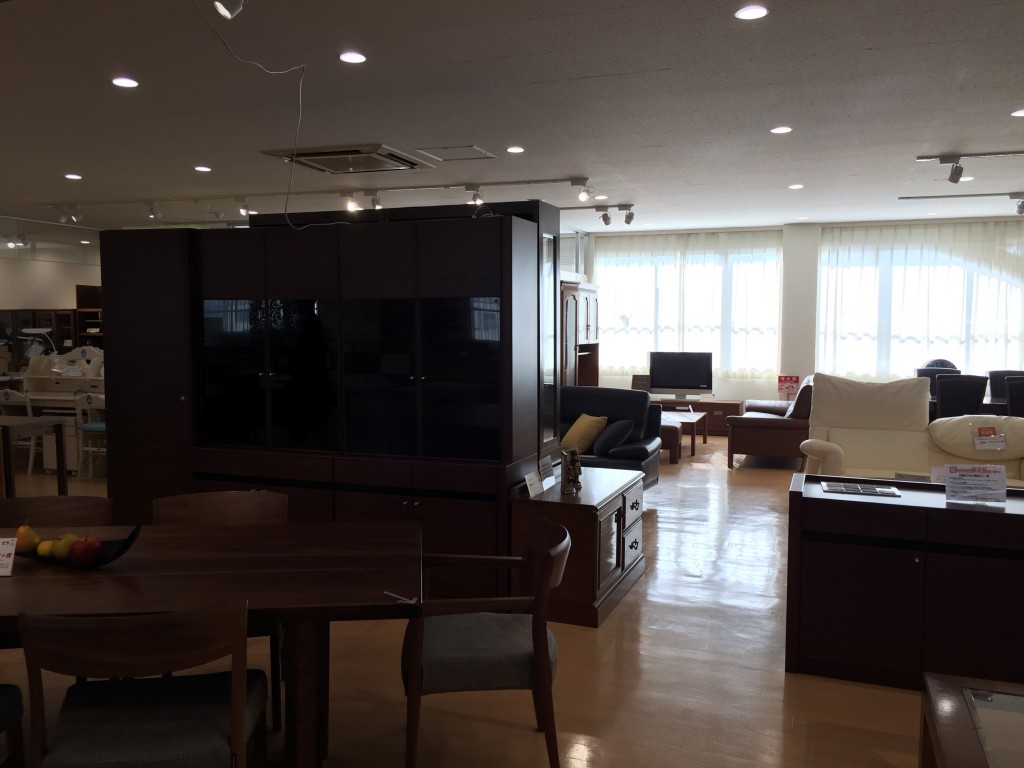 カリモク家具　アウトレット